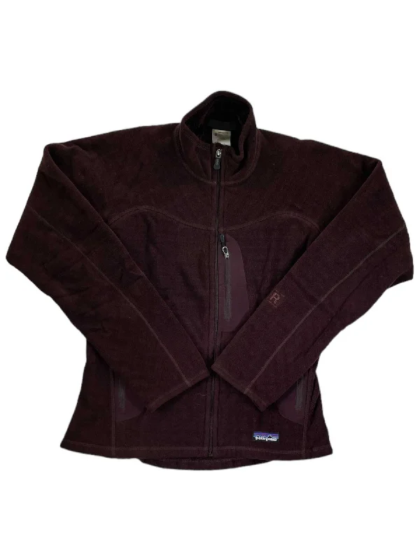 maroon:#6a0000